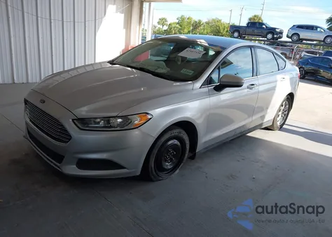 2015 Ford Fusion S из США, поврежденный, VIN 3FA6P0G70FR110148